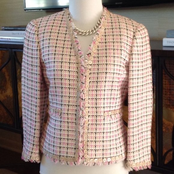 Carlisle Jackets & Blazers - ❤️CARLISLE Pink/Cream Button Accent Jacket